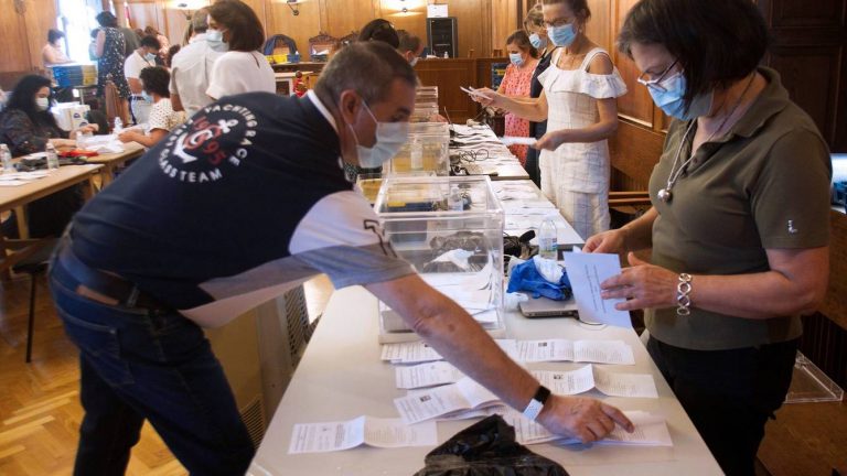 El debate sobre el voto rogado regresa al Congreso