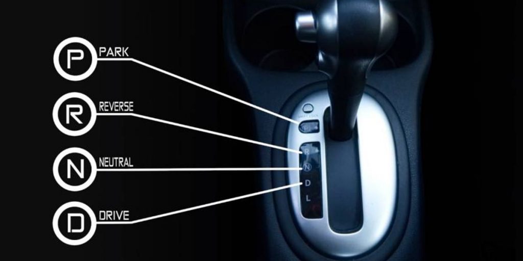 ¿Cómo manejar un coche automático en simples pasos?