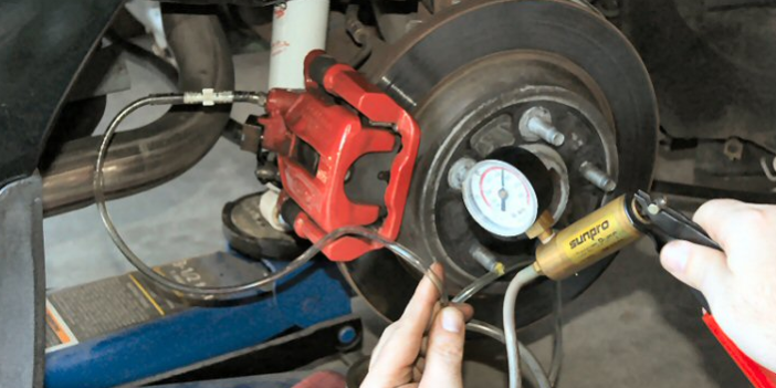 Cómo cambiar el líquido de frenos en tu coche 2 ¿Cómo hacer el cambio del líquido de frenos?