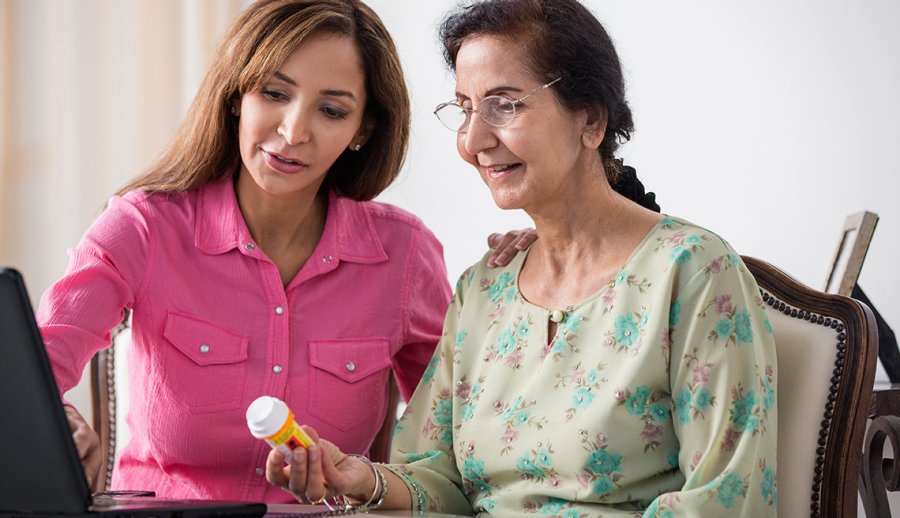 Cómo solicitar un asistente de personas mayores 2 Asistente de personas mayores a domicilio