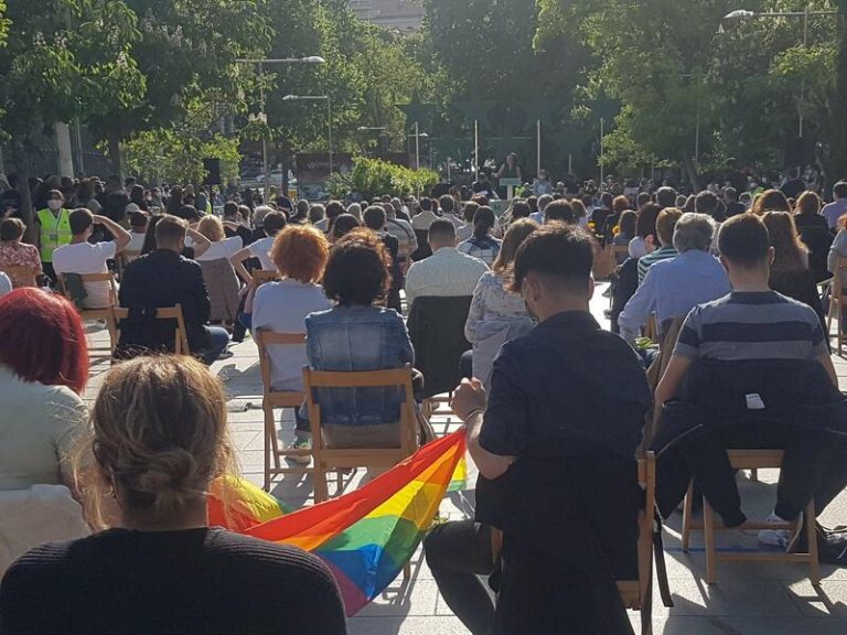 Más Madrid arranca su cierre de campaña a golpe de trap en directo