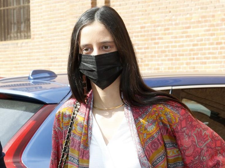 Victoria Federica, una 'it girl' en los toros. Analizamos su look