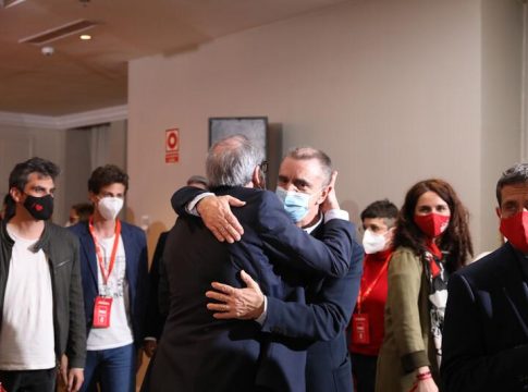 La victoria de Ayuso acaba con el 'cinturón rojo' La victoria de Ayuso acaba con el 'cinturón rojo'