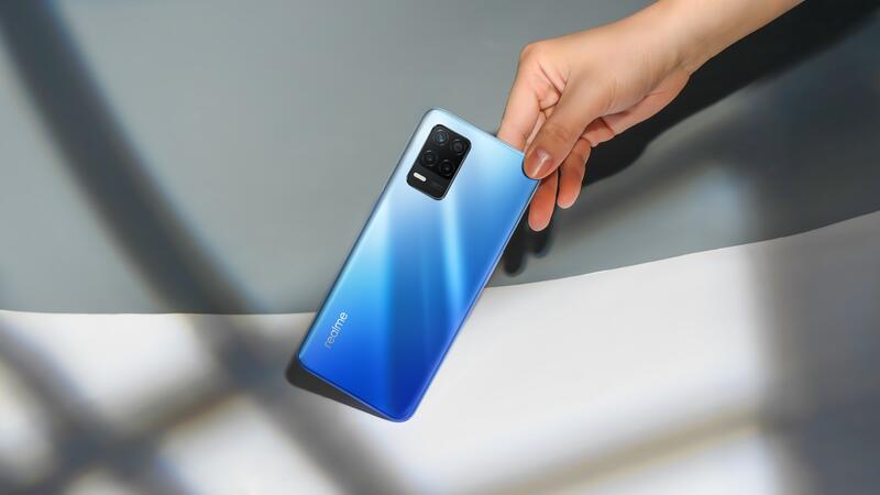 Así es el móvil 5G más accesible del mercado, que llega a España el 12 de mayo Así es el móvil 5G más accesible del mercado, que llega a España el 12 de mayo