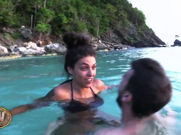 Lola y su novio Iván protagonizan la primera noche de amor en 'Supervivientes 2021'