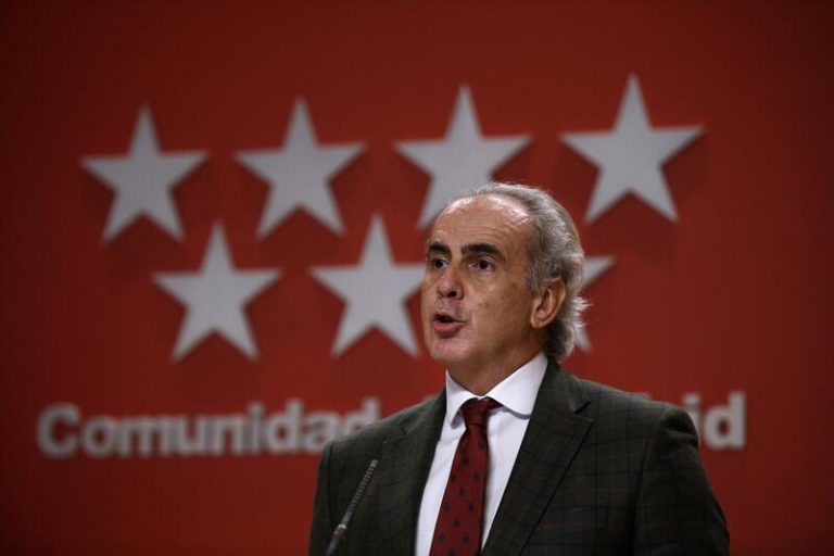 Madrid no impondrá toque de queda y ampliará el horario de la hostelería hasta las 00.00H