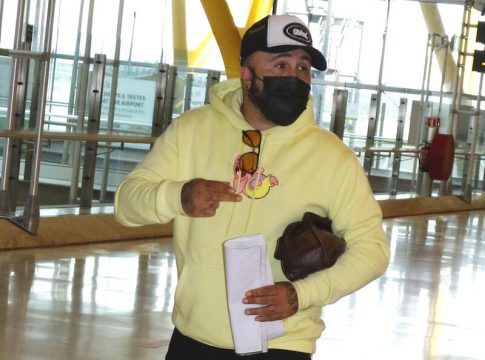 Esto contesta un Kiko Rivera feliz cuando le preguntamos por la venta de Cantora Esto contesta un Kiko Rivera feliz cuando le preguntamos por la venta de Cantora