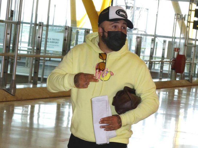 Esto contesta un Kiko Rivera feliz cuando le preguntamos por la venta de Cantora