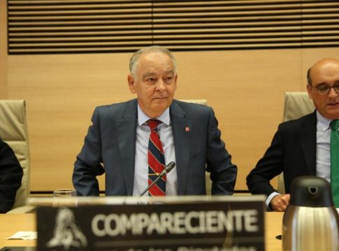 La comisión 'Kitchen' del Congreso interroga al jefe de la Policía con el PP y a la esposa de Bárcenas La comisión 'Kitchen' del Congreso interroga al jefe de la Policía con el PP y a la esposa de Bárcenas