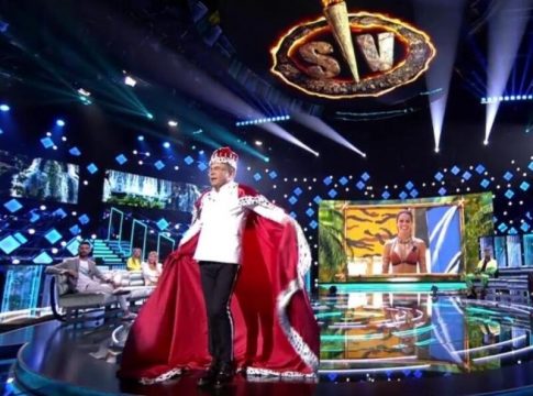 Jorge Javier Vázquez 'la lía' disfrazado de Freddie Mercury Jorge Javier Vázquez 'la lía' disfrazado de Freddie Mercury