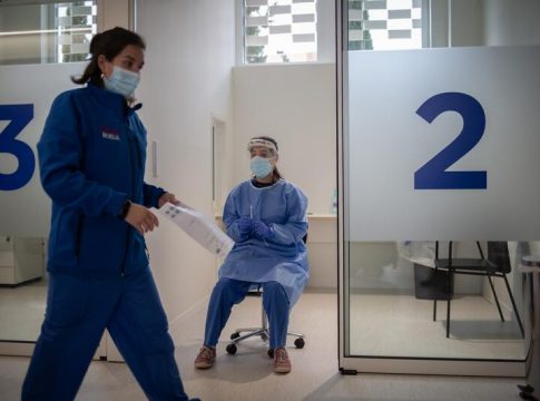 Cataluña registra 1.222 casos y 6 muertes en las últimas 24 horas Cataluña registra 1.222 casos y 6 muertes en las últimas 24 horas