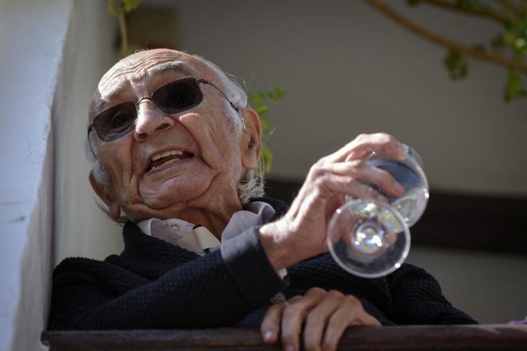 La política y la cultura despiden al poeta Francisco Brines, último Premio Cervantes