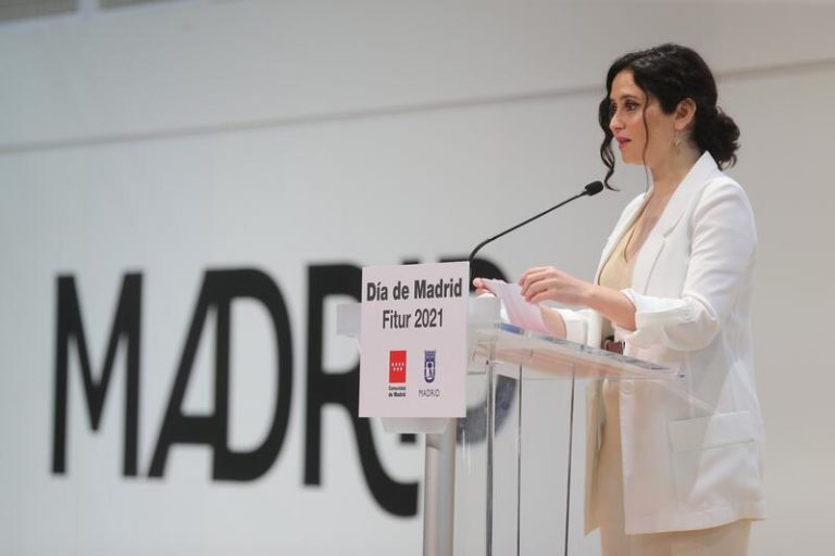 Ayuso concederá a Vox un puesto en la Mesa de la Asamblea