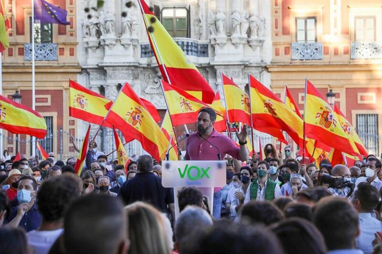 Abascal urge a devolver a Marruecos a los menores 