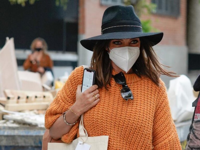 Sara Carbonero, tajante, muestra su apoyo a Edurne tras las críticas por el fallo de De Gea Sara Carbonero, tajante, muestra su apoyo a Edurne tras las críticas por el fallo de De Gea