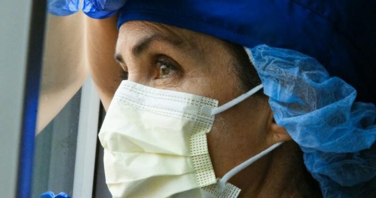 Reconocen por primera vez la enfermedad profesional a un sanitario infectado por Covid-19 Reconocen por primera vez la enfermedad profesional a un sanitario infectado por Covid-19