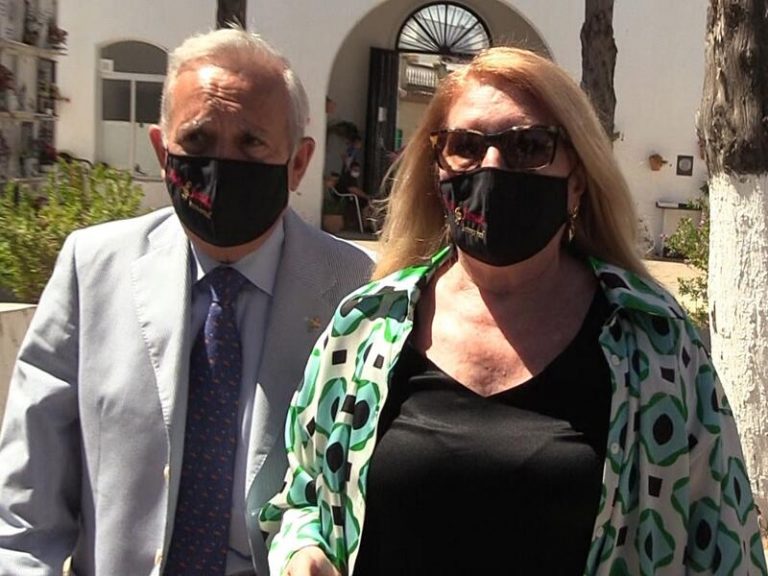 Gloria Mohedano deja claro que su lugar es al lado de Rocío y David Flores