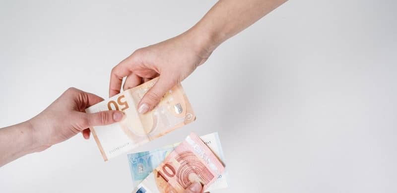 Western Union, la opción para conseguir euros  y dólares en un solo lugar