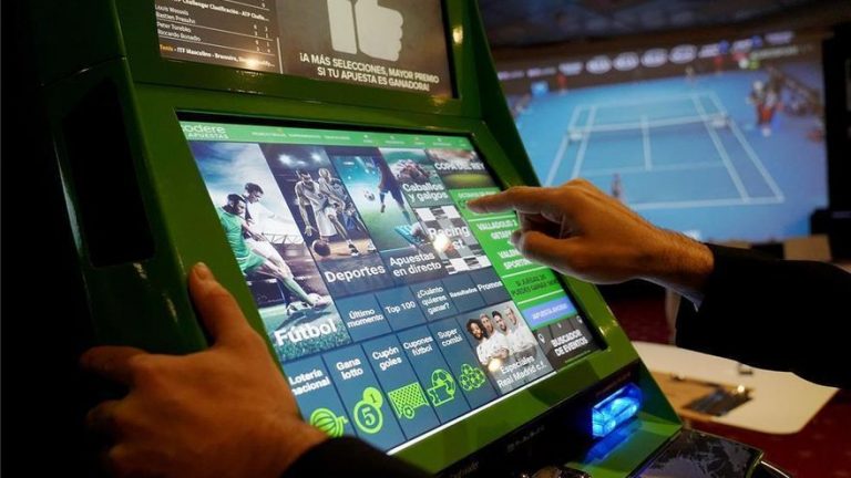 Andalucía prohíbe nuevos locales de apuestas a menos de 150 metros de colegios