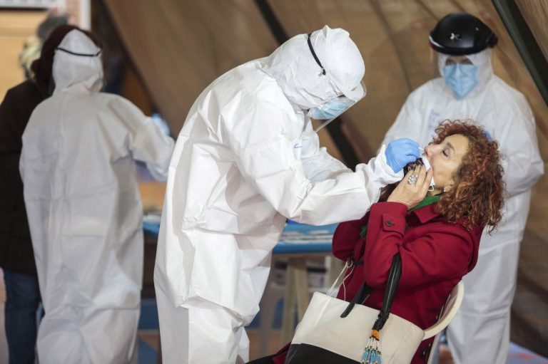 Castilla y León registra 294 nuevos casos y un fallecido