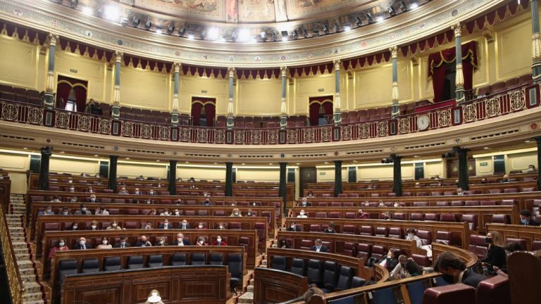 La reforma del Estatuto riojano que suprime aforamientos llegará al Congreso