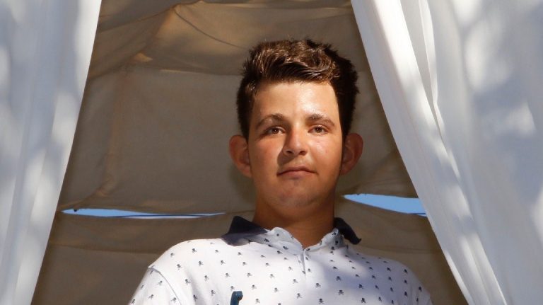 David Flores declara y decide continuar con la demanda contra su madre