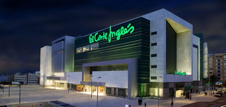 Empleados de El Corte Inglés cobrarán hasta 23 euros al mes por teletrabajar