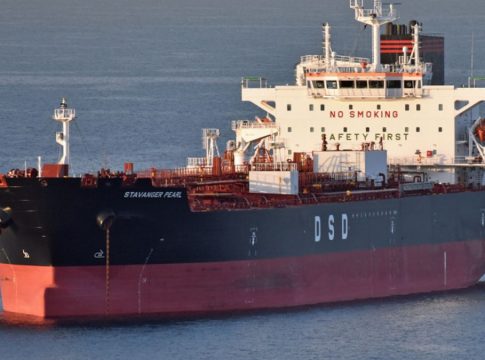 El buque del Puerto de Bilbao}