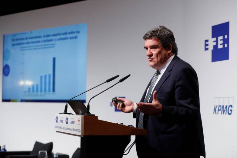 Escrivá: El acuerdo de pensiones no penalizará la jubilación anticipada de los despedidos en 2021 Escrivá: El acuerdo de pensiones no penalizará la jubilación anticipada de los despedidos en 2021