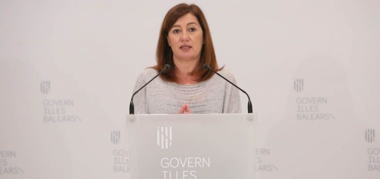 Baleares aprueba decreto para limitar el precio de PCR y obligatoriedad de la vacunación