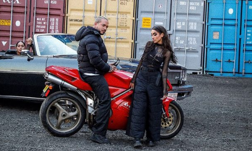 J Balvin Maria Becerra que mas pues 2