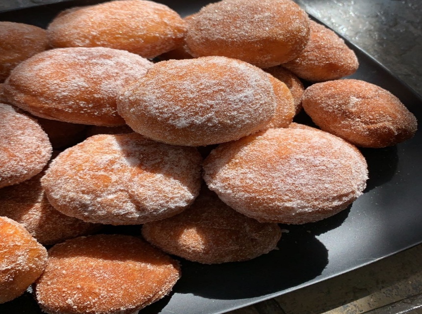 Berlinas de nata: cómo hacer esta dulce receta del hijo de Karlos Arguiñano 4 berlinas listas