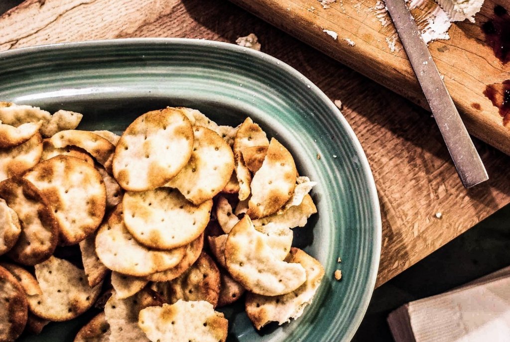 Galletas saladas de queso: el aperitivo que recomienda Karlos Arguiñano si estás a dieta 4 galleta salada