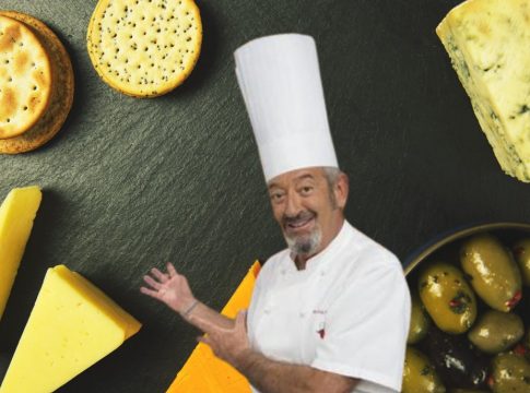Karlos Arguiñano y sus famosas galletas saladas de queso Karlos Arguiñano y sus famosas galletas saladas de queso