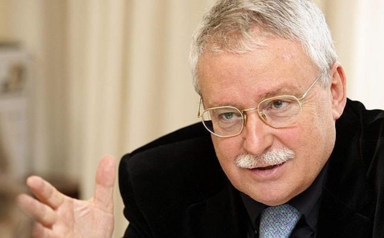 Leguina pide a Sánchez que consulte los indultos con el Comité Federal