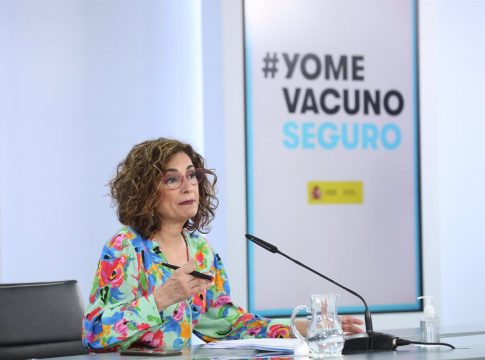 Economía.- Montero asegura que el relevo de Abril-Martorell en Indra