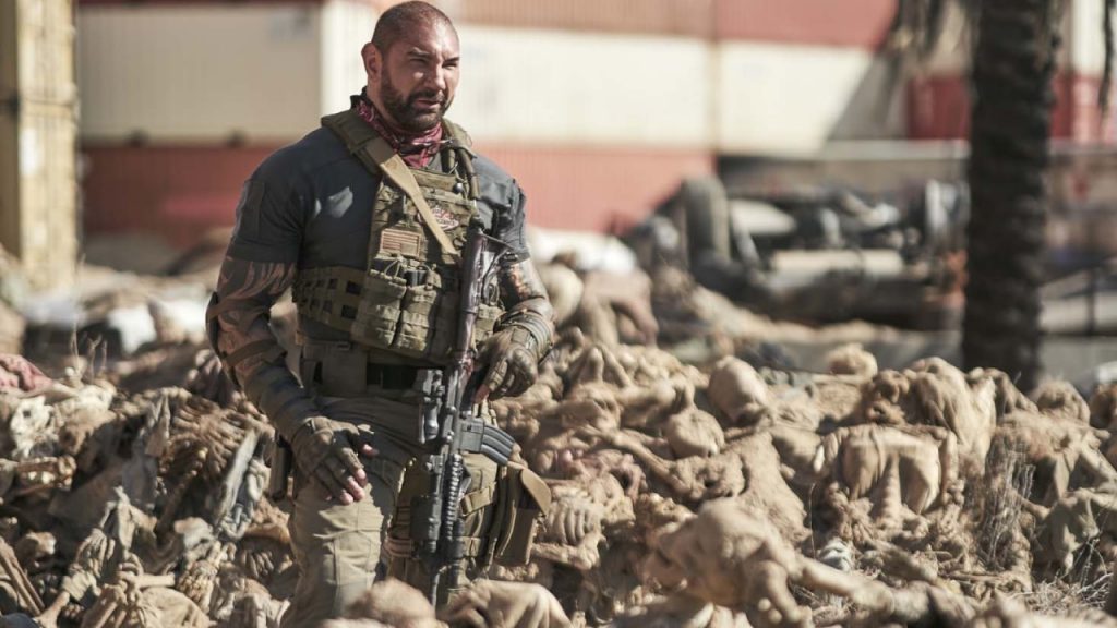 Muerden a Scott en El ejército de los muertos netflix 