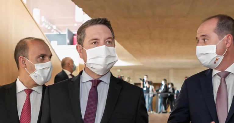 Page anuncia la inminente supresión del uso de mascarilla en espacios abiertos