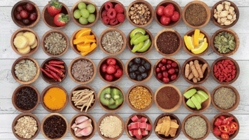 ¿Cuáles son las frutas y verduras que nos ocasionan problemas en la noche?