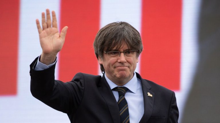 Aplazado el juicio a los 2 mossos que acompañaban a Puigdemont en Alemania