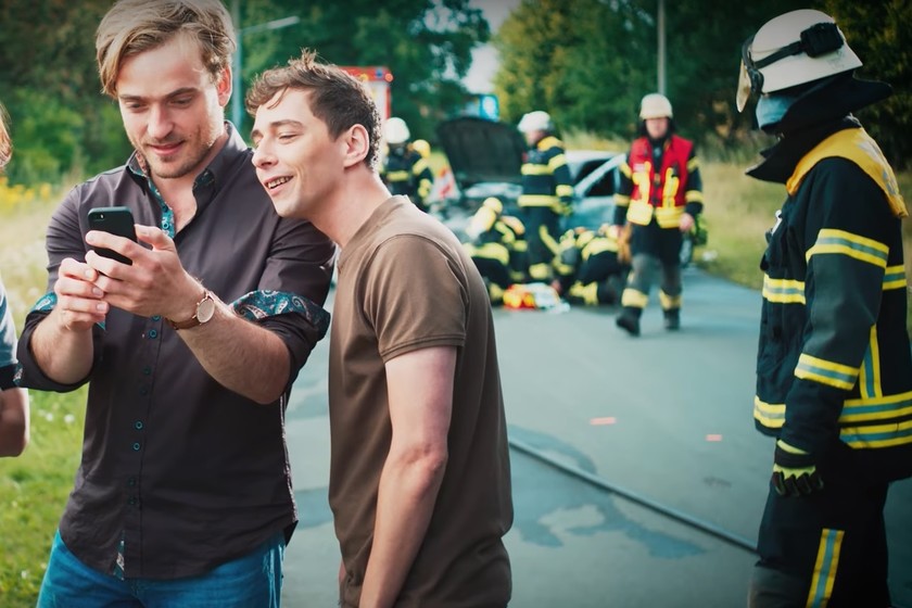 Qué es el 'efecto mirón'