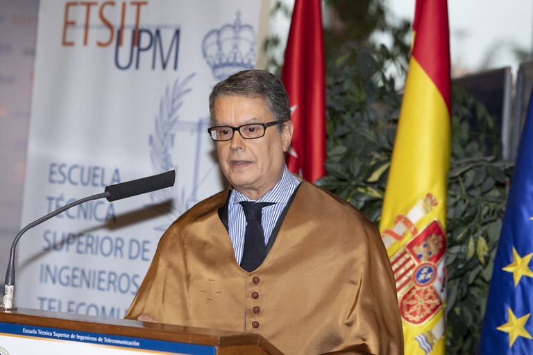 Roberto Sánchez destaca la necesidad de adaptar la ley al mundo digital