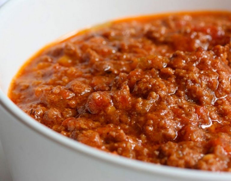 Salsa boloñesa: qué lleva de verdad y cómo hacerla paso a paso
