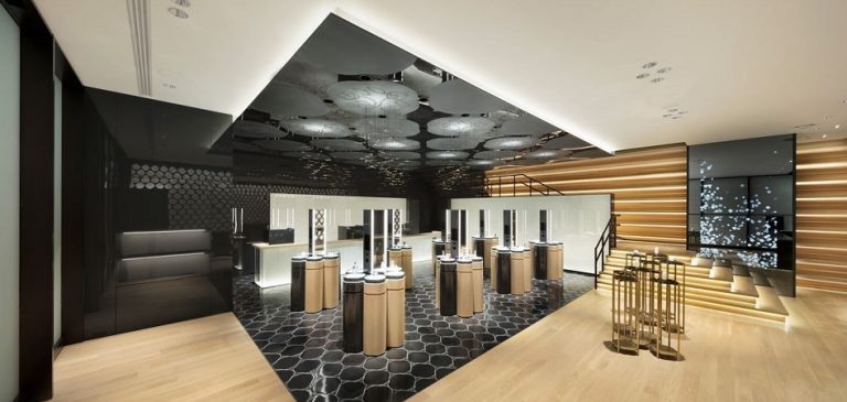 Shiseido se alía con Accenture en una 'joint venture' para acelerar su transformación digital Shiseido se alía con Accenture en una 'joint venture' para acelerar su transformación digital