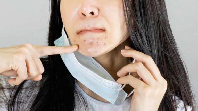 Trucos para evitar que tu mascarilla te envejezca