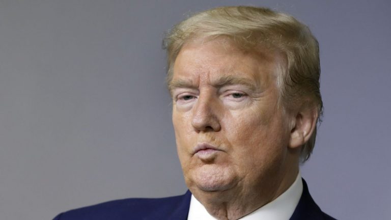 Trump cierra su plataforma de comunicación menos de un mes después de estrenarla