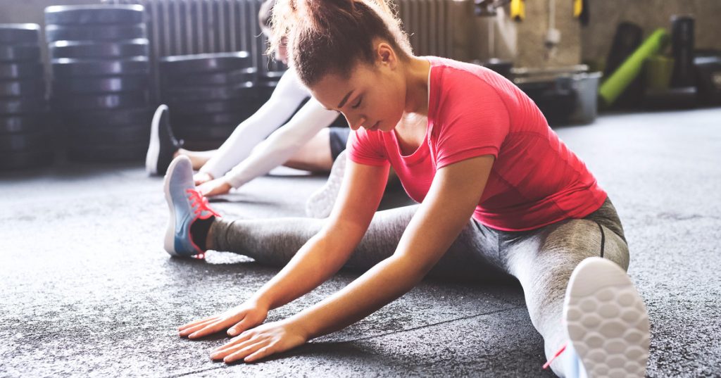 Hay vídeos de estiramientos para hacer en casa disponibles en Youtube