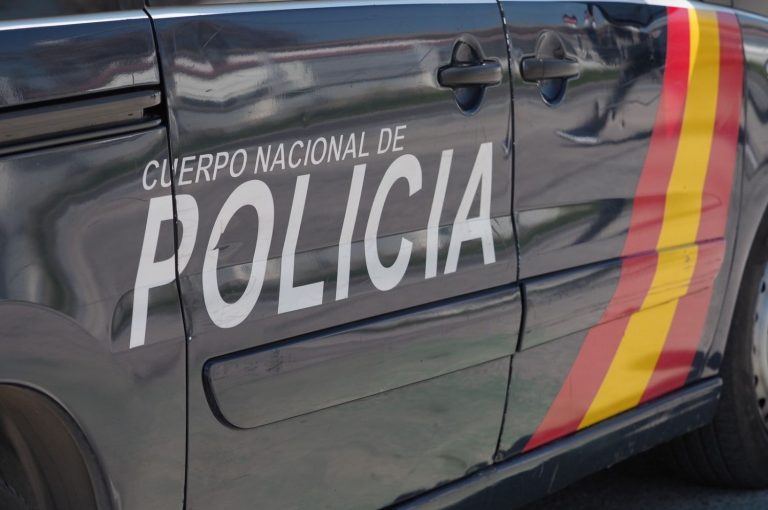 Tres arrestados por importar cocaína impregnada en pintura desde Ecuador