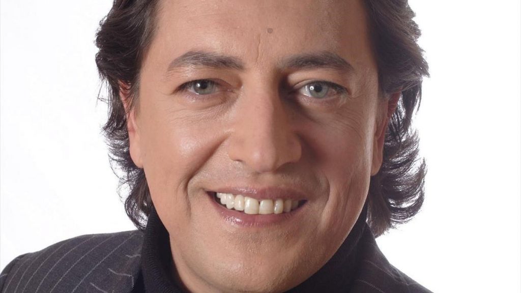 Ernesto Neyra, en primer plano.