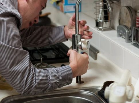 fontanero servicio fontanería 24 horas